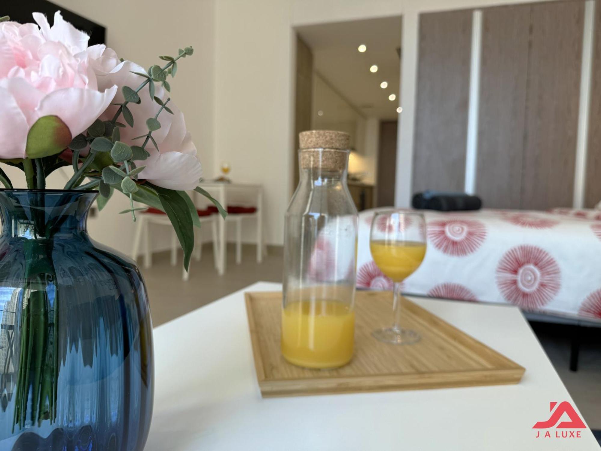 Cozy Sea View Apt In Liv Residence Tower, Dubai Marina Cozy Marina & Sea View Apt In Bay Central Tower With Modern Gym & Pool, Steps To Jbr Beach & Metro מראה חיצוני תמונה